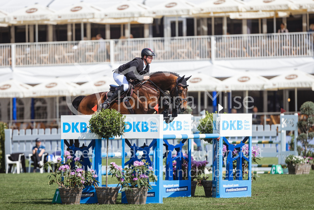 240510_Hamburg_YoungsterTour7y-135 | Deine schönsten Turniermomente als professionelle Fotos! Entdecke hochwertige Pferdesport-Fotografie im Online-Shop. Jetzt Fotos finden & bestellen!