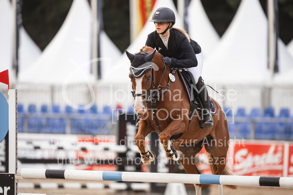 240906_BuCha_PonyA-5j-110 | Deine schönsten Turniermomente als professionelle Fotos! Entdecke hochwertige Pferdesport-Fotografie im Online-Shop. Jetzt Fotos finden & bestellen!