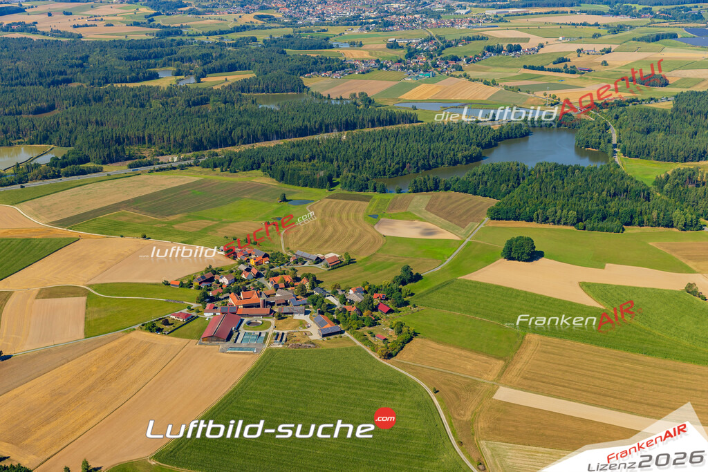 Schöne Luftaufnahme Seidlersreuth Falkenberg - Die Luftaufnahme wurde 2025 vom Flugzeug heraus erstellt ( keine Drohne ) - Hochauflösende Luftaufnahme - für professionelle Ausdrucke geeignet. Die Geschenkidee !Mit Lizenz und Bildrechte bestellbar