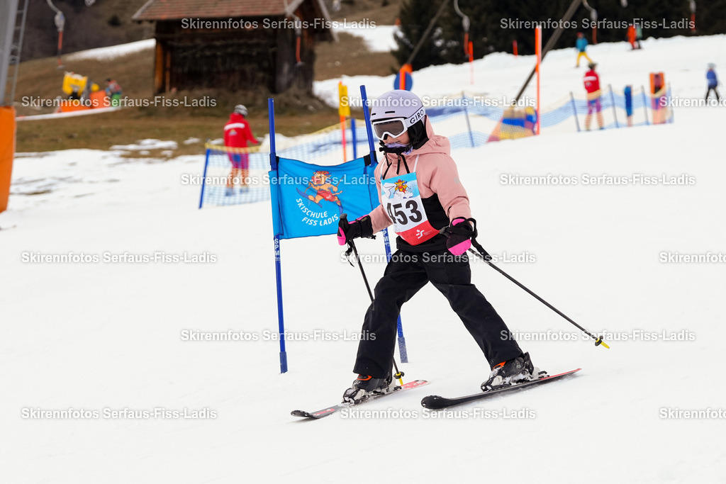 SRF_02.01.2026_0753 | Skirennfotos,Serfaus,Fiss,Ladis,Kinderskirennen,Winter,Tirol,Oberland,skirace,SFL,feelfree,weil wir's genießen,ski,Ski,skifahren,Sonnenplateau, - Realisiert mit Pictrs.com