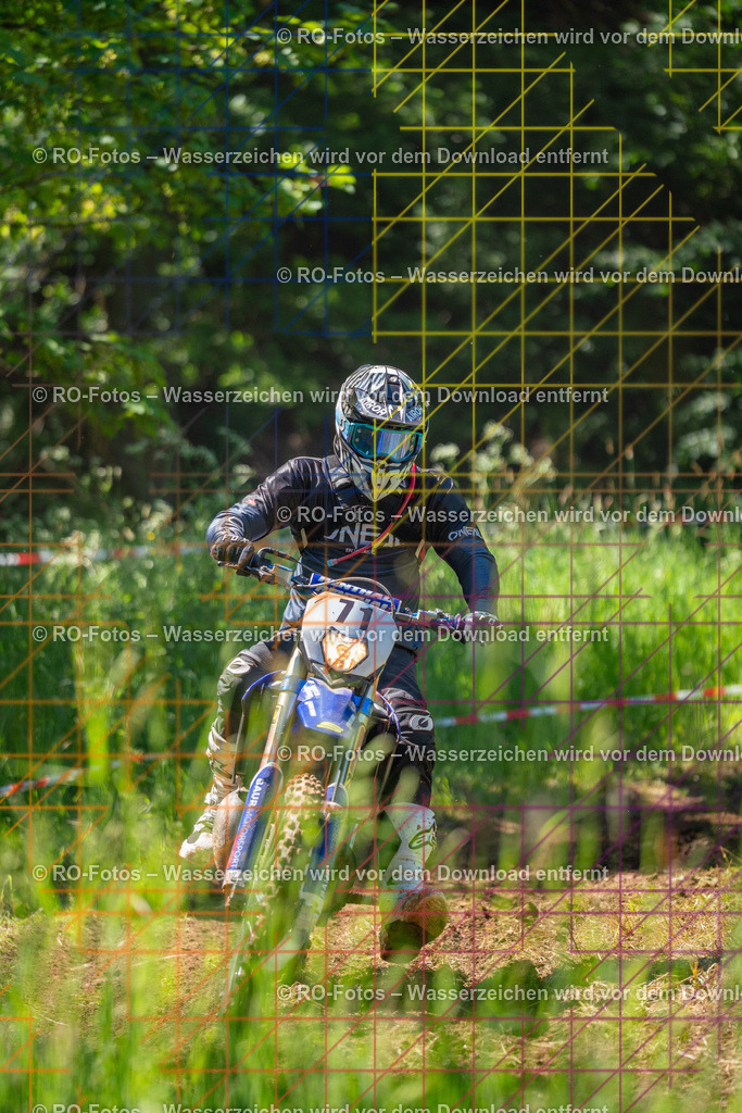 Wolfshausen 2 Lauf -282 | Sportfotografie von RO-Fotos: Motorsport, Motocross, Enduro, Laufveranstaltungen und Triathlon. Professionelle Fotos von Sportlern und Events. - Realisiert mit Pictrs.com