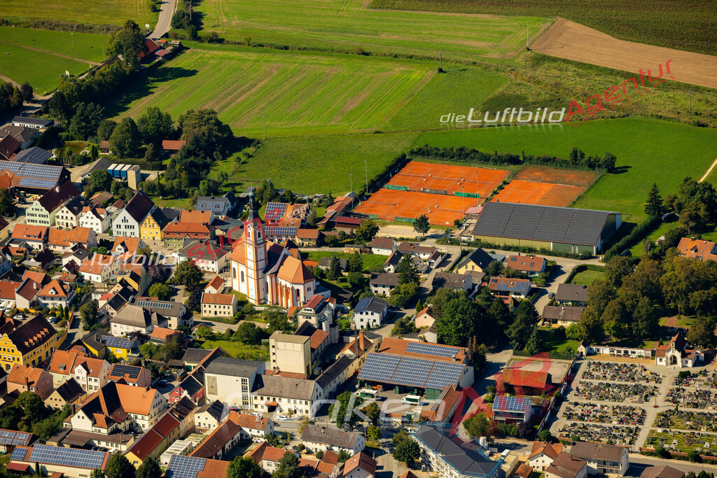 geiselhoering-besondere-geschenkidee-829-2023 | Das Luftbild zeigt :  Geiselhöring - Die Luftaufnahme wurde 2023 vom UL-Flugzeug aus erstellt ( keine Drohne ) - 
Hochauflösende Luftaufnahme - Für grossformatige Ausdrucke geeignet. Die Geschenkidee !
Mit Lizenz und Bildrechte bestellbar