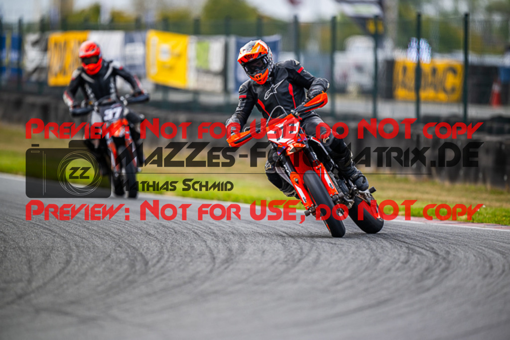 MaZZes_FotoMatrix_231001_4263 | S4