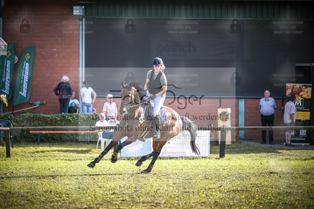 DOS_0600 | Entdecke hochwertige Reitturnierfotos von Foto Oger. Professionell, emotional und authentisch – jetzt Lieblingsmomente im Shop bestellen. - Realisiert mit Pictrs.com