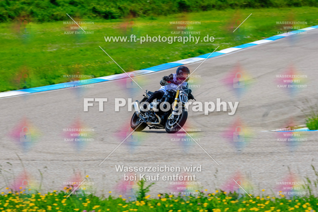 MotoTeam-9980 | Hier findet Ihr Bilder von Touristenfahrten auf der Nürburgring Nordschleife oder von anderen Veranstaltungen die ich besucht habe. Viel Spass beim Durch Schauen 