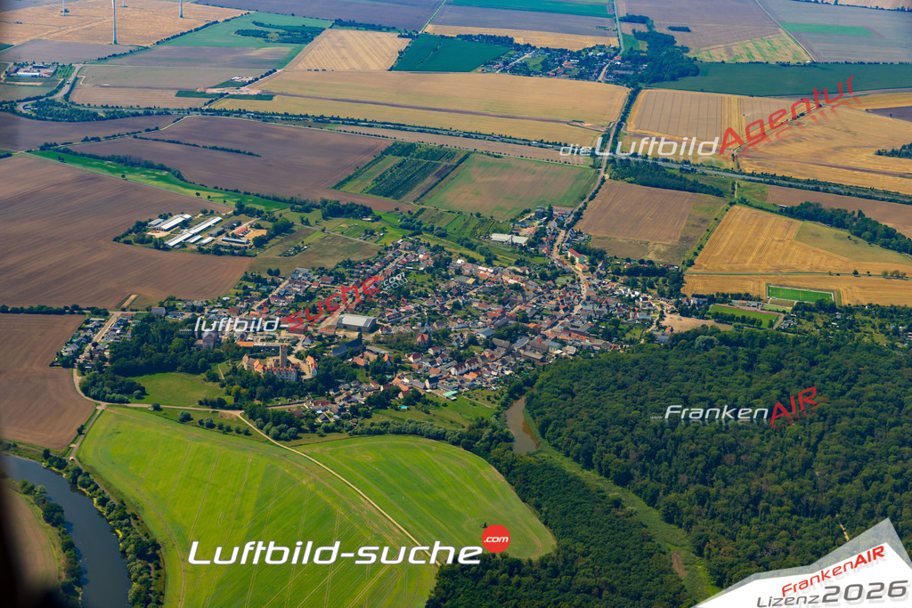 Bild der Stadt Plötzkau - Die Luftaufnahme wurde 2025 vom UL-Flugzeug heraus erstellt ( keine Drohne ) - Hochauflösende Luftaufnahme - für professionelle Ausdrucke geeignet. Die Geschenkidee !Hier alle&nbsp;Infos zur Lizenzierung der LuftaufnahmeWir fliegen auch dieses Jahr wieder in Ihre Region um Luftbilder zu erstellen.- Luftbild anfragen