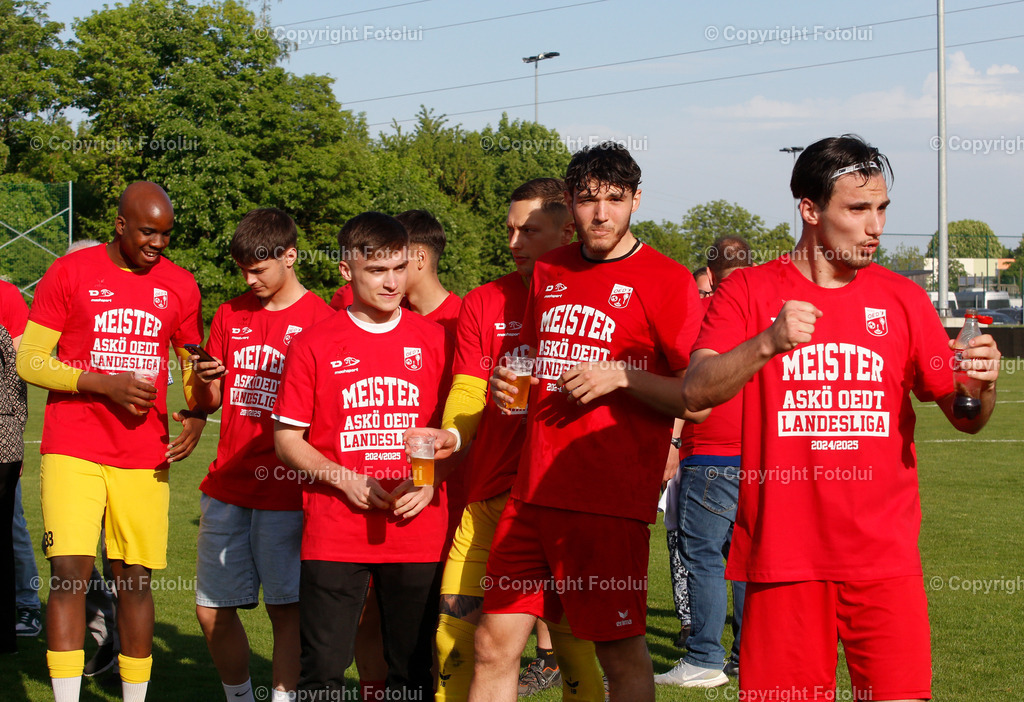 A_LUI_03052025_11 | SPORT FUSSBALL LL.OST ASKOE OEDT 1B-USV ST.ULRICH 03.05.2025IM BILD: MEISTER ASKOE OEDT1BFOTO:FOTOLUI