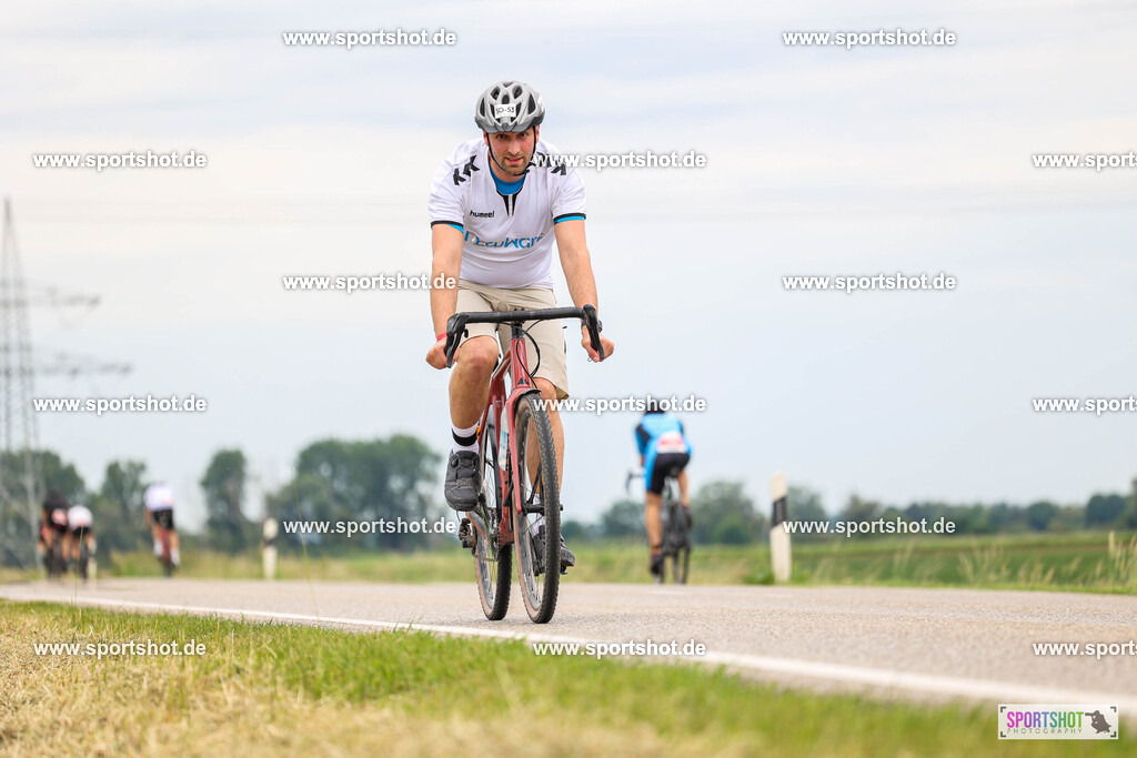 BR8A6266 | Stadttriathlon Erding 2025. #yourpictrs #sportshot_your_pictrs @Sportshotphotography #stadttriathlonerding Copyright: www.sportshot.de