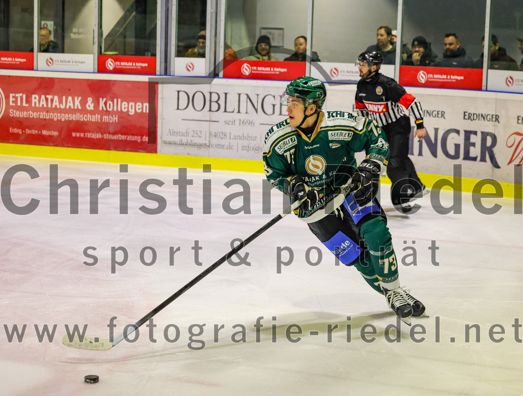 2026-02-20_068_TSV_Erding_gegen_Deggendorfer_SC | Erding, Deutschland, 20.02.2026:Eishockey, Oberliga Süd 2025 / 2026, 49. Spieltag, TSV Erding gegen Deggendorfer SC, Endergebnis: 4:1Pascal Steck (Erding Gladiators, #73)Foto: Christian Riedel / fotografie-riedel.net