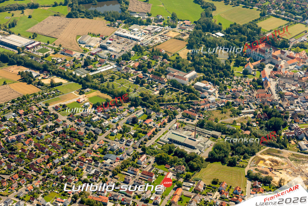 Das Luftbild zeigt :  Waldsassen - Die Luftaufnahme wurde 2023 vom UL-Flugzeug aus erstellt ( keine Drohne ) - Hochauflösende Luftaufnahme - Für grossformatige Ausdrucke geeignet. Die Geschenkidee !Mit Lizenz und Bildrechte bestellbar
