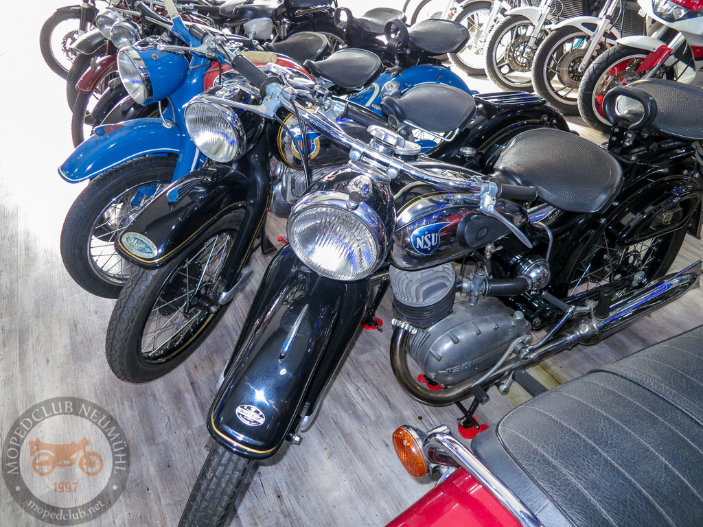 MopedmuseumNeumühl_151023_035 | Bildergalerie von Sport-Ereignissen aber auch von weiteren spannenden Dingen - nicht nur vom Niederrhein. In Anlehnung an den bekannten Spruch von Hanns Dieter Hüsch heißt das Motto: "Niederrhein ist überall".  - Realisiert mit Pictrs.com
