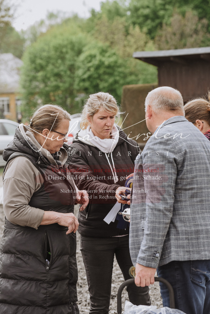 20230514_JK-Röhrsdorf-25-322 | Pferde- und Turnierfotografie in Westsachsen. Pferdeportraits, Auftragszeichnungen und intuitive Kunst.