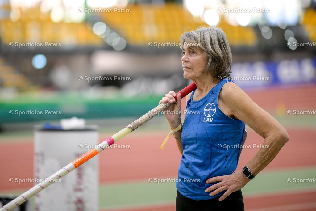 Deutsche Hallenmeisterschaften Masters - Samstag_16 | Deutsche Meisterschaften Halle Masters am 02.03.2024 in Dortmund 

Foto: Kai Peters - Realisiert mit Pictrs.com