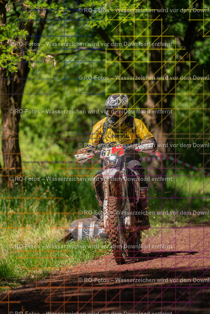 Wolfshausen 2 Lauf -418 | Sportfotografie von RO-Fotos: Motorsport, Motocross, Enduro, Laufveranstaltungen und Triathlon. Professionelle Fotos von Sportlern und Events. - Realisiert mit Pictrs.com