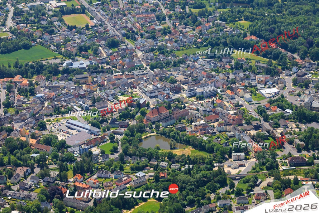Die Luftaufnahme der Stadt Selb wurde vom UL-Flugzeug heraus erstellt ( keine Drohne )- hohe Auflösung für beste Qualität