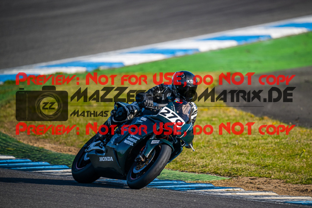 MaZZes_FotoMatrix_230410_1526 | ROT