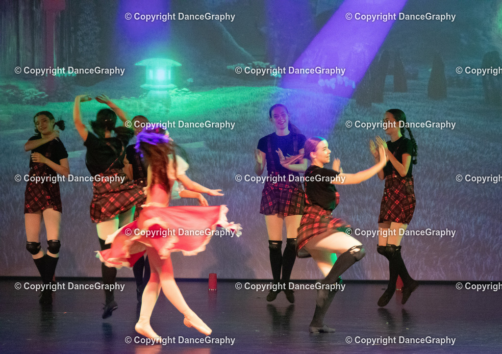 GPHY2036 | DanceGraphy - Realisiert mit Pictrs.com