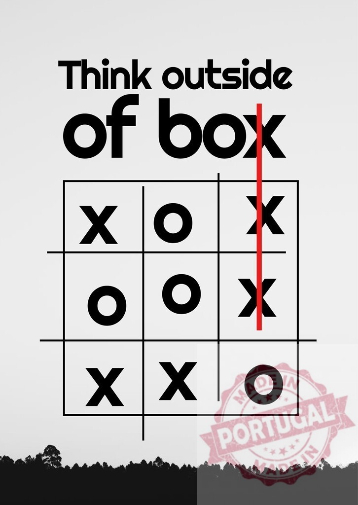 Think outside of box concept with creative tic-tac-toe game. T-Shirt design | Creative strategy showing thinking outside the box with a tic-tac-toe game - Realisiert mit Pictrs.com