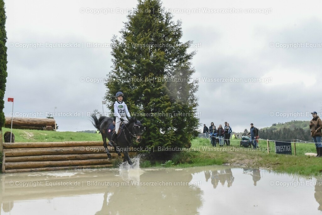 20230513_CCI2_Section2_Gelände_0385 | equistock