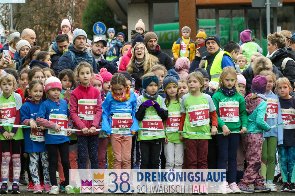 400m AOK Junior Cup | 3 Koenigslauf 2024 400m AOK Junior Cup - Realisiert mit Pictrs.com