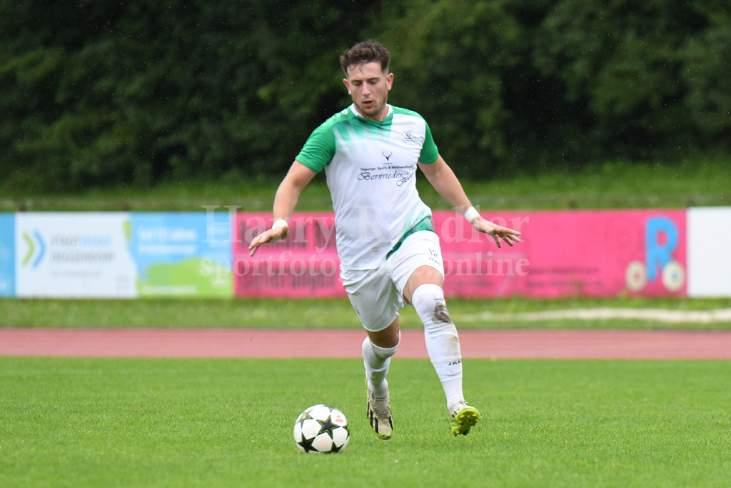 SpVgg GW Deggendorf : FC Obernzell-Erlau | Jure Matic  (SpVgg GW Deggendorf #12) - Realisiert mit Pictrs.com