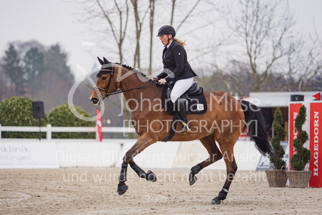 220331_SprPf-A-18 | SEASON OPENING 2022
Herford Laar
31.03.2022
01 Springpferdeprüfung Kl. A*