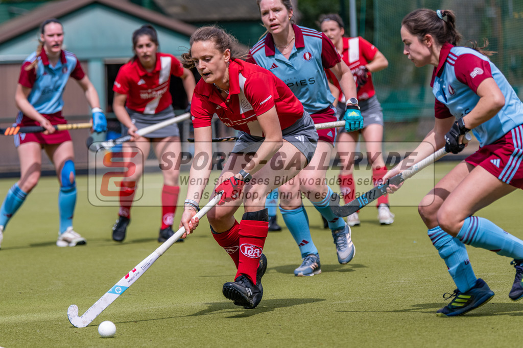 SM_20240427-D85_0280 | Playoffs:1.Bundesliga Feldhockey (W) UHC - DCadA /  1:3 (0:1)