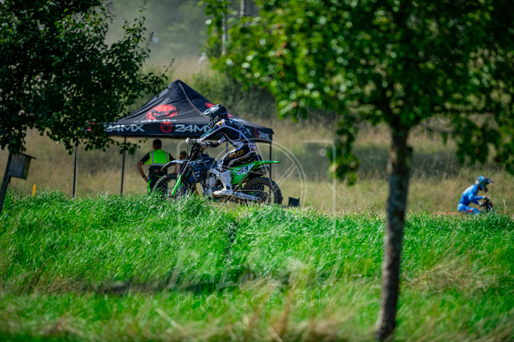 2Ex (226) | Paeschuphoto Shop - Wer nicht sucht der auch nicht findet.Ob Motocrossbilder oder von einem besuchtem Spiel, Hauptsache Action. - Realisiert mit Pictrs.com