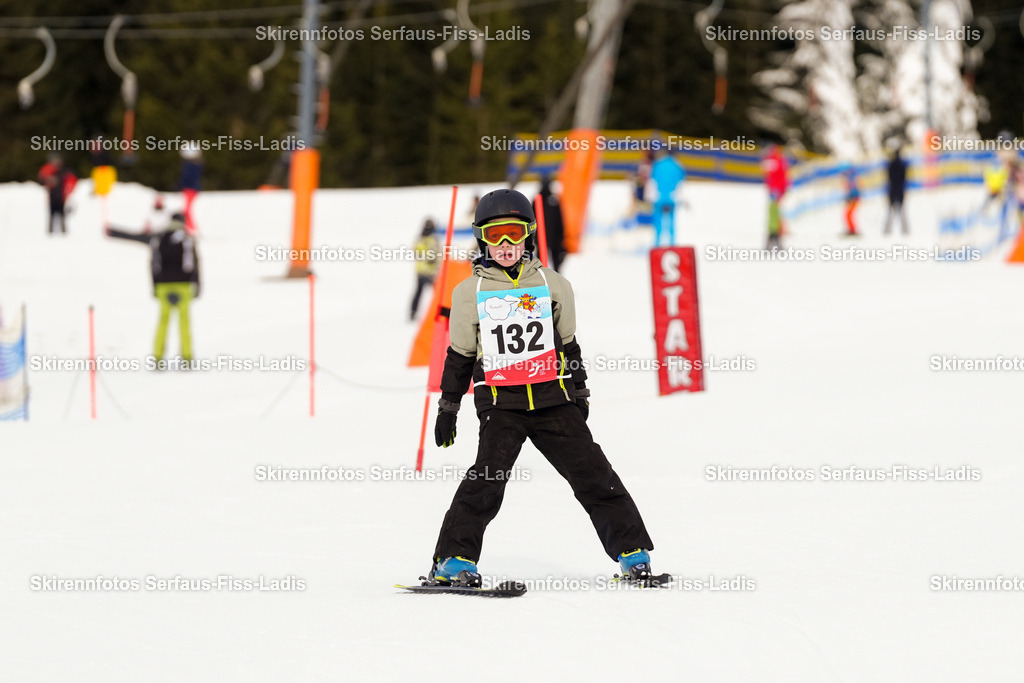 SRF_02.01.2026_0094 | Skirennfotos,Serfaus,Fiss,Ladis,Kinderskirennen,Winter,Tirol,Oberland,skirace,SFL,feelfree,weil wir's genießen,ski,Ski,skifahren,Sonnenplateau, - Realisiert mit Pictrs.com