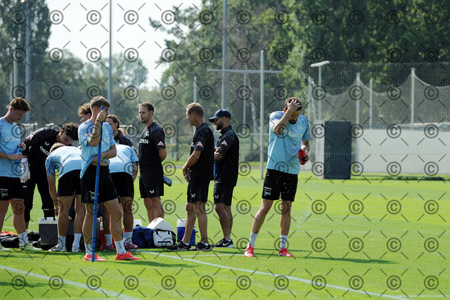 DSC_7230b | Hertha BSC, 2.Bundesliga, Herren, Saison 2025/26, Training, Agustin Rogel ( Hertha BSC ), Dienstag, 26.08. 2025    Foto:  Ralf Gebhardt - Realisiert mit Pictrs.com
