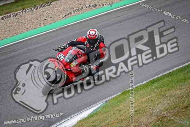 pubi4684 | Professionelle Fotos von Sportveranstaltungen, aber auch Hochzeiten und anderen Events. - Realisiert mit Pictrs.com