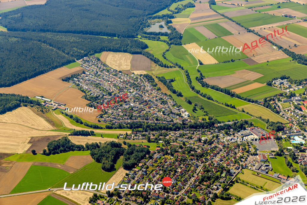 Das Luftbild zeigt :  Waldsassen - Die Luftaufnahme wurde 2023 vom UL-Flugzeug aus erstellt ( keine Drohne ) - Hochauflösende Luftaufnahme - Für grossformatige Ausdrucke geeignet. Die Geschenkidee !Mit Lizenz und Bildrechte bestellbar