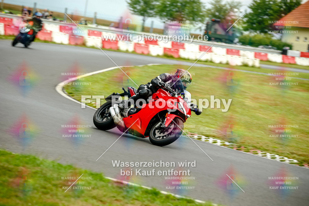 VBK-4289 | Hier findet Ihr Bilder von Touristenfahrten auf der Nürburgring Nordschleife oder von anderen Veranstaltungen die ich besucht habe. Viel Spass beim Durch Schauen 