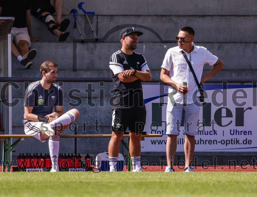 2023-09-02_009_SG_Markt_Schwaben_gegen_TSV_Hohenbrunn | Markt Schwaben, Deutschland, 02.09.2023:
Fußball, Kreisklasse 2023 / 2024, 3. Spieltag, (SG) Markt Schwaben gegen TSV Hohenbrunn, Endergebnis: 2:0

Trainer Michael Hieber (SG Markt Schwaben)

Foto: Christian Riedel / fotografie-riedel.net