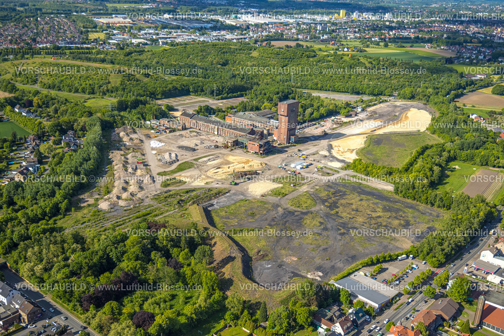 Hamm250500952 | Luftbild, Hammerkopfturm auf dem Bergwerk Ost Heinrich Robert Gelände, Stadtbezirk Pelkum, Hamm, Ruhrgebiet, Nordrhein-Westfalen, Deutschland
