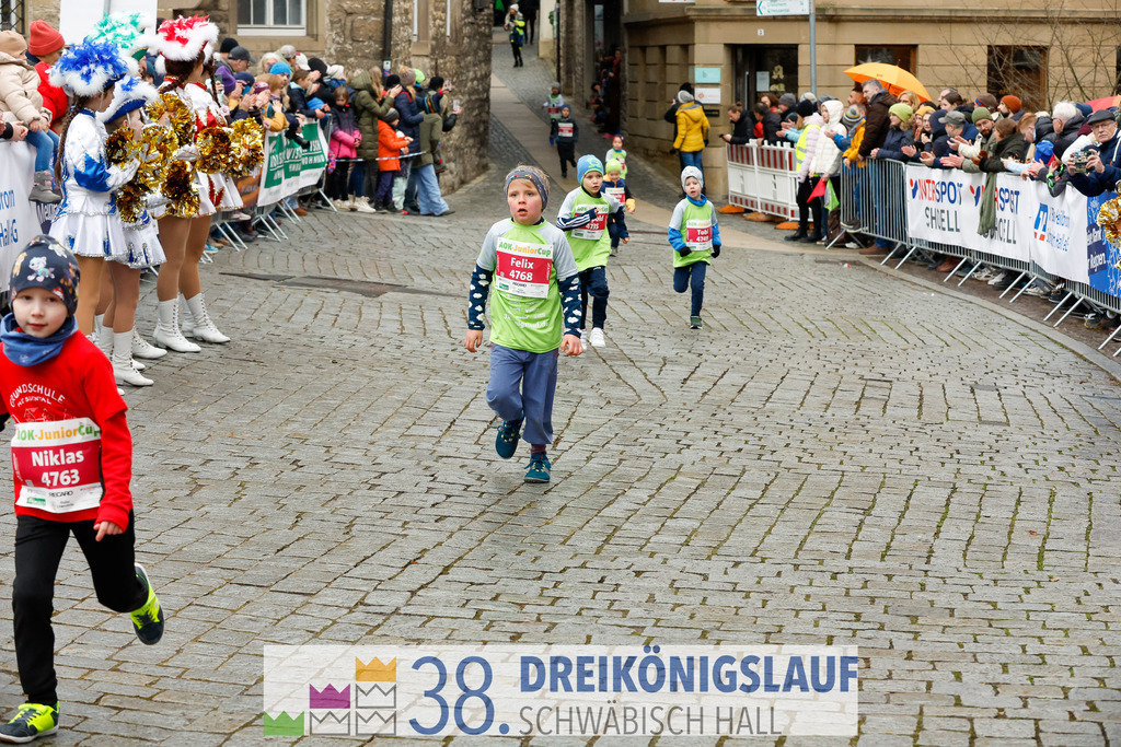 400m AOK Junior Cup | 3 Koenigslauf 2024 400m AOK Junior Cup - Realisiert mit Pictrs.com