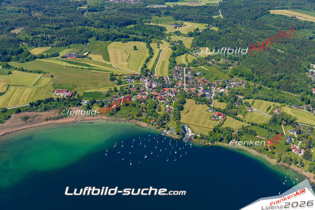 Aktuelles Luftbild von Unterzeismering Tutzing - Die Luftaufnahme wurde 2021 mittels UL-Flugzeug erstellt ( keine Drohne ) - hochauflösende Kamera-Systeme von  Canon -Beste Qualität - Für grossformatige Ausdrucke geeignet. Die Geschenkidee !
