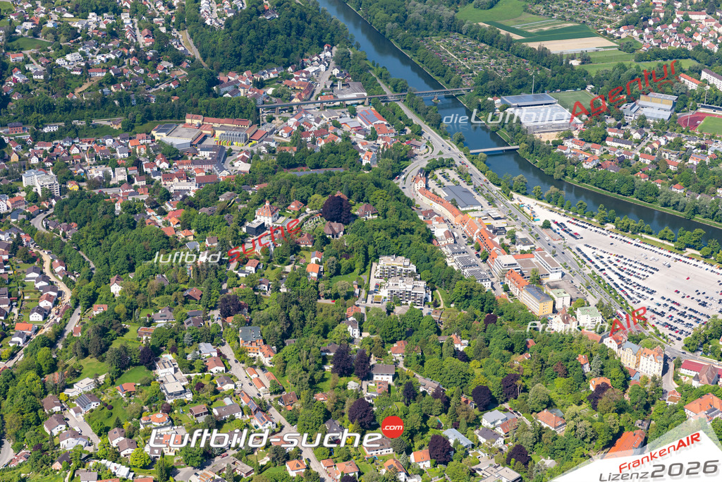 Die Luftaufnahme Achdorf - Landshut wurde 2021 mittels Flugzeug (keine Drohne) erstellt. Hohe Auflösung -für große Poster und Wandbilder geeignet!