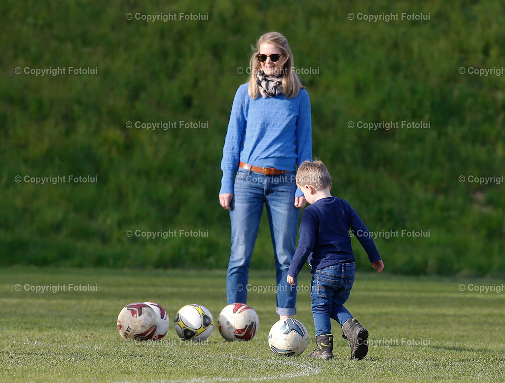 AMPFLWANG_90 | bilder, linz, photo, foto, fussball, sport, fotolui, bundesliga