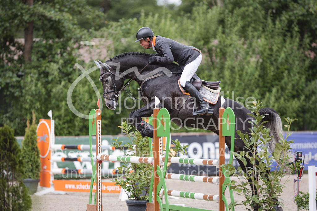 220614_Mühlen_SprPfL-449 | Late Entry Mühlen
Springpferdeprüfung Kl.L 4-7j. gl. Einlaufprüfung für 5j.Pferde
14.06.2022