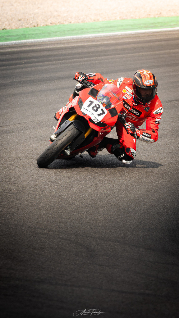 Ducati Trackday Hockenheimring 2026 | Entdecken Sie die faszinierende Welt von Alexander Tschuncky Arts: Kreative Fotografie, atemberaubende Automobilkunst und hochwertiger Bilderdruck. Lassen Sie sich inspirieren! - Realisiert mit Pictrs.com