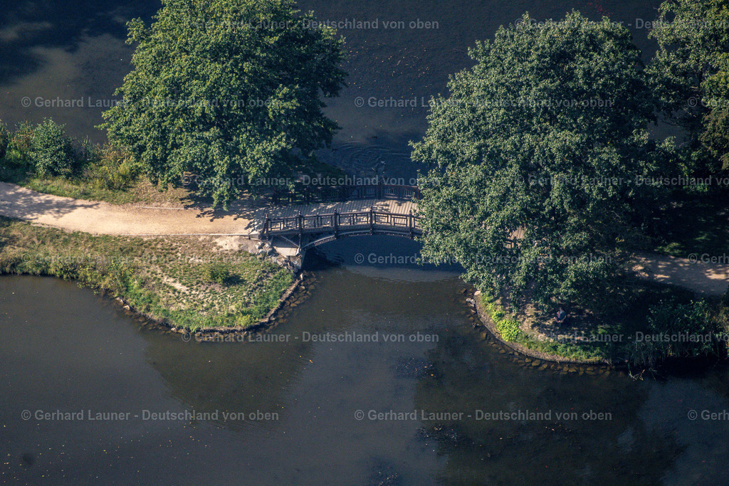 4041441 | kleiner Fußgängersteg im Johannapark, Leipzig