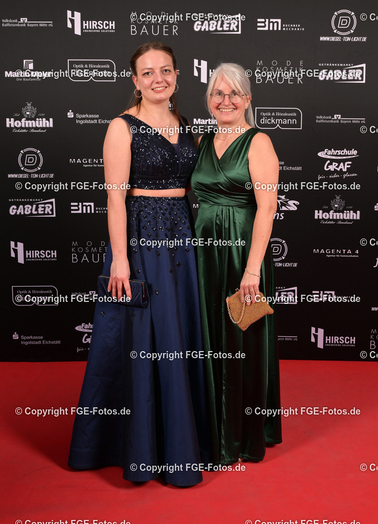 20240127-fge-fotos-0194 | Hofball der FGE am 27.01.2024 im Alten Stadttheater in Eichstätt. - Realisiert mit Pictrs.com