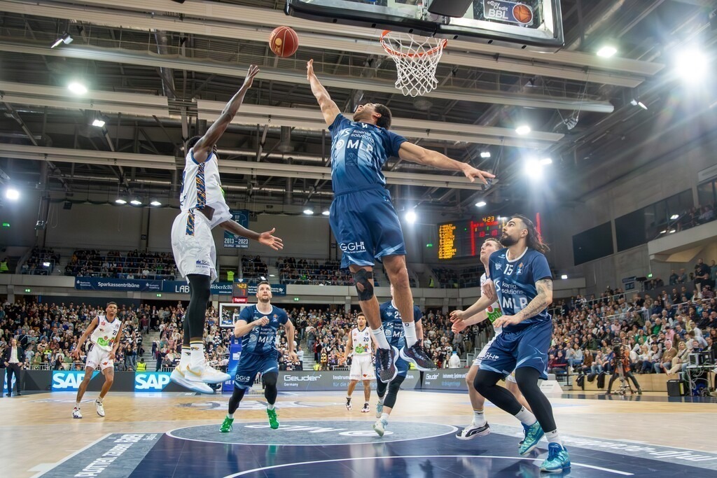 16.03.2024, easy Credit BBL, Basketball Bundesliga, 24. Spieltag): Spielszene MLP Academics Heidelberg gegen Rostock Seawolves (Endstand 88:86) | 16.03.2024, easy Credit BBL, Basketball Bundesliga, 24. Spieltag): Spielszene MLP Academics Heidelberg gegen Rostock Seawolves (Endstand 88:86) - Realisiert mit Pictrs.com