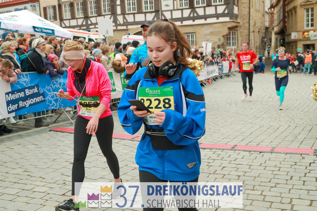 Roewisch Wohnbau Cup 5000m | 3 Koenigslauf 2023 - Realisiert mit Pictrs.com