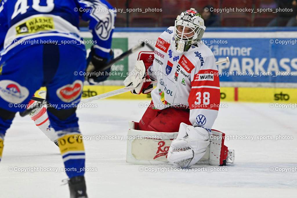 EC IDM WÄRMEPUMPEN VSV vs. HCB Südtirol Alperia, ÖEHV, | #38 Samuel Harvey HCB Südtirol Alperia, EC IDM WÄRMEPUMPEN VSV vs. HCB Südtirol Alperia, ÖEHV, EC IDM WÄRMEPUMPEN VSV vs. HCB Südtirol Alperia am 03.12.2025 in Villach (Stadthalle Villach), Austria, (Photo by Bernd Stefan)