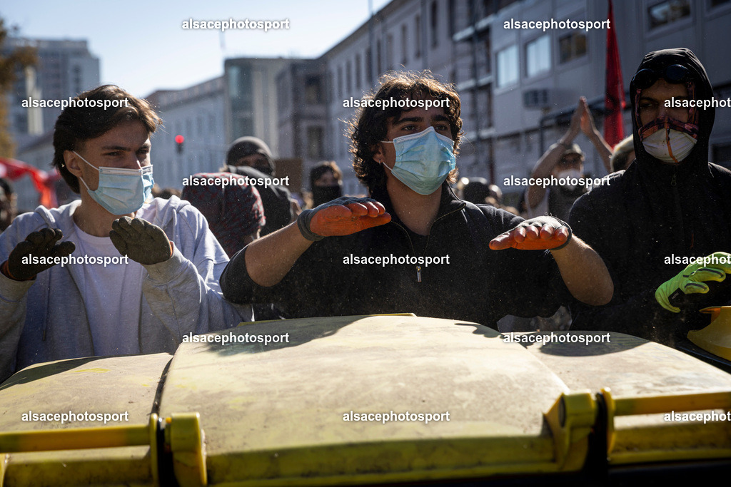 _B7A9395 | manifestation de lycéens à Strasbourg, le 6 octobre 2026, dans le cadre d’un mouvement national de protestation contre les conditions d’apprentissage. - Realisiert mit Pictrs.com