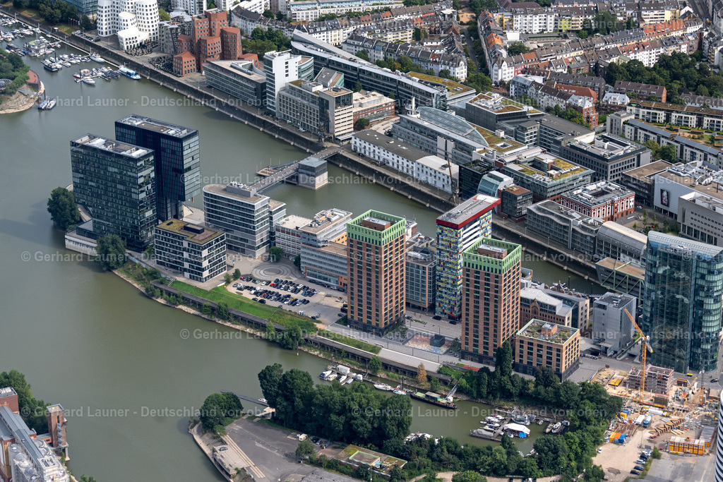 4049312 | Düsseldorf-Hafen, Medienhafen Düsseldorf, ist ein Stadtteil der durch Industrie, Logistik, Gewerbe und Büronutzung geprägt ist