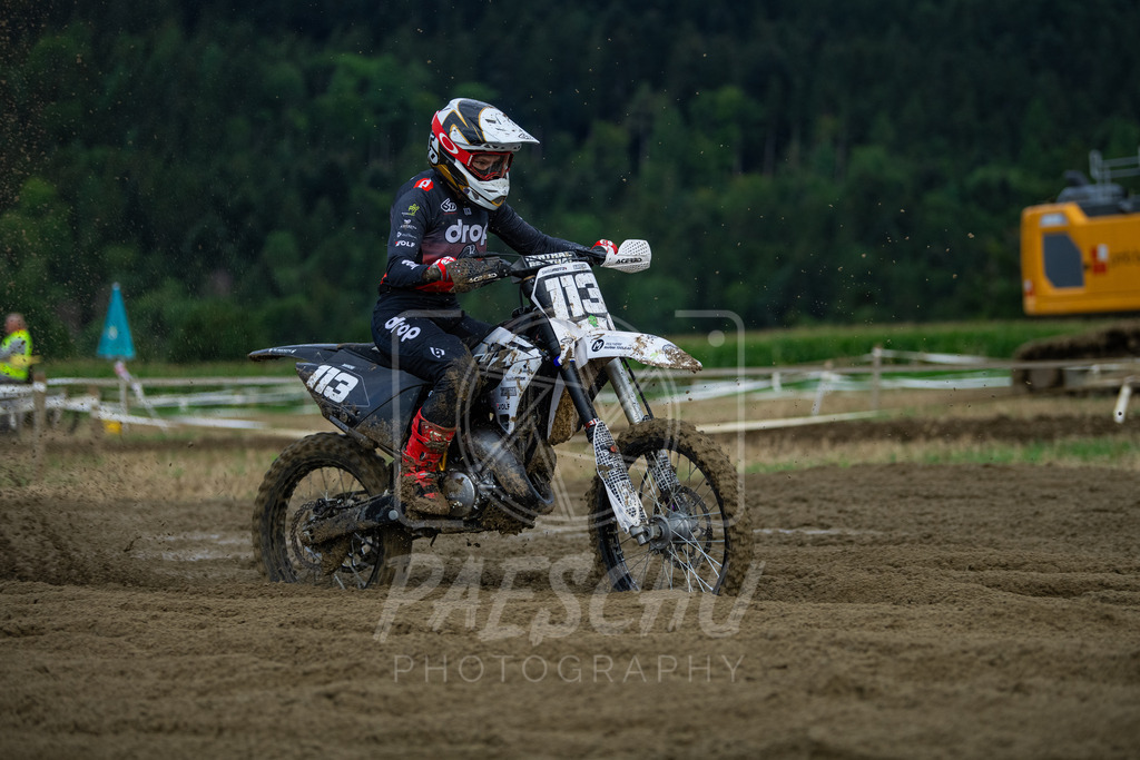 Lady (398) | Paeschuphoto Shop - Wer nicht sucht der auch nicht findet.Ob Motocrossbilder oder von einem besuchtem Spiel, Hauptsache Action. - Realisiert mit Pictrs.com