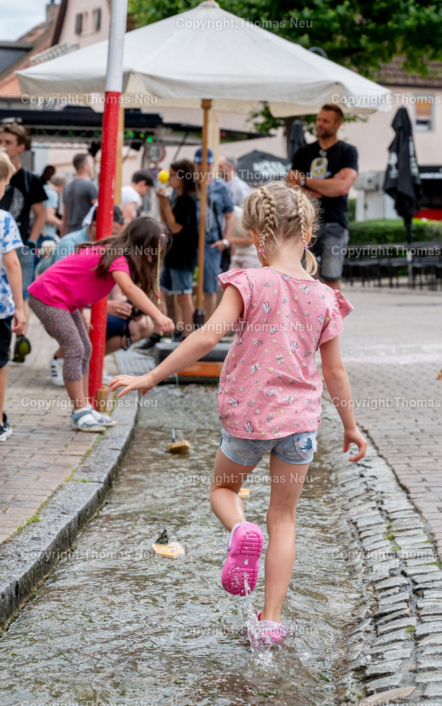 DSC_2986 | bbe, Auerbach, Bachregatta Bachgassenfest, Testläufe vor dem großen Start, ,, Bild: Thomas Neu